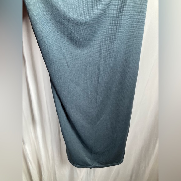 🎄NWT HALARA V-neck Romper Dusty Blue Sz L Casual Chic Minimalist Monochrome - Picture 10 of 10